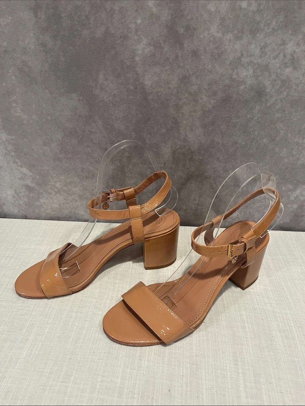 Tori Burch Laurel Tan Block Heel Sandals - Sleek Ankle Strap size 7